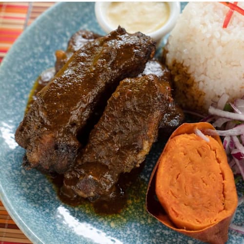 Tradiciones Peruanas, Sevilla