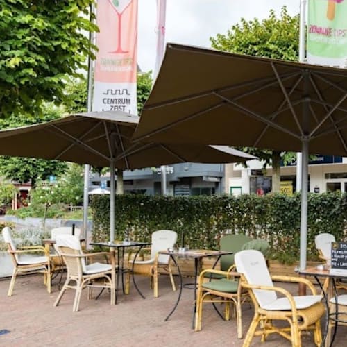 De Colonel Zeist, Zeist