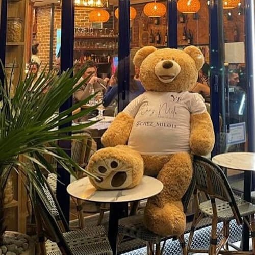 Chez Milo, Paris