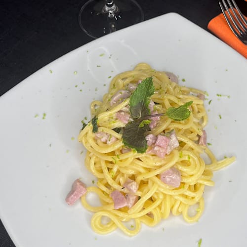 CARROTs Café, Roma