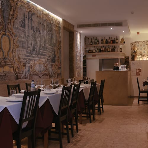 Mesa de Frades - Casa de Fados , Lisboa