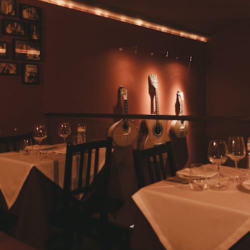 Mesa de Frades - Casa de Fados , Lisboa