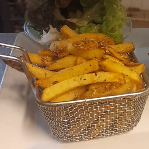 L'Anjoly le Tradition, Vitrolles