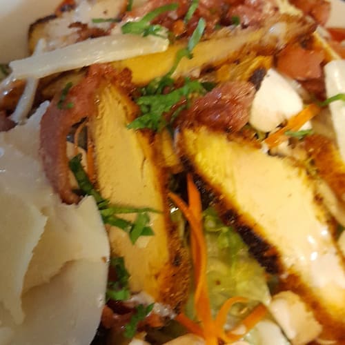 L'Anjoly le Tradition, Vitrolles