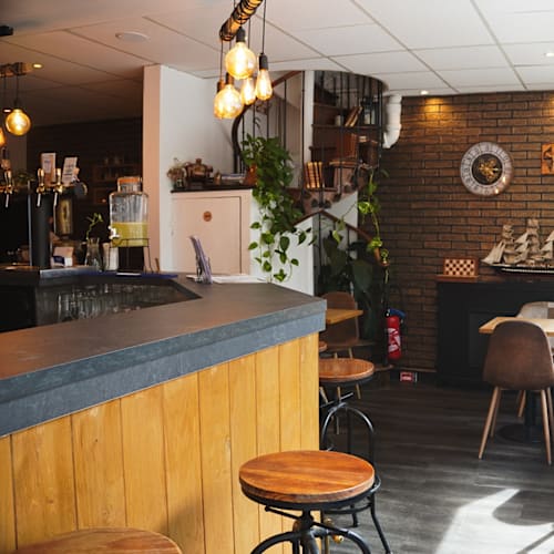 Berytus bar restaurant, Pontoise