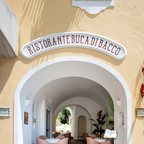 Buca di Bacco 1916, Positano