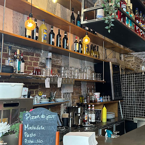 Senza Nome, Paris
