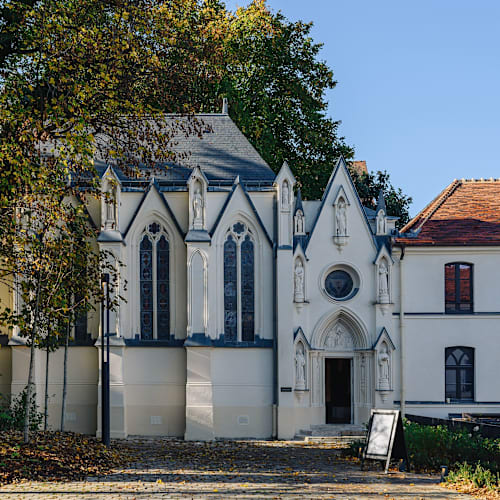 Le Monastic, Issy-les-Moulineaux