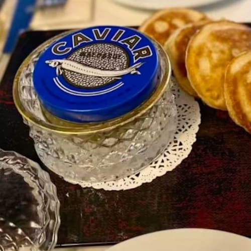 A la Ville de Petrograd, Paris