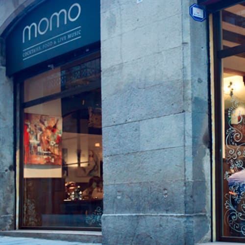 Momo Avinyó, Barcelona
