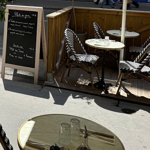 Margaretti, Paris