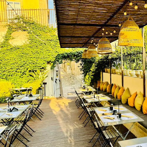 Secret_eatdrinkstay, Noto