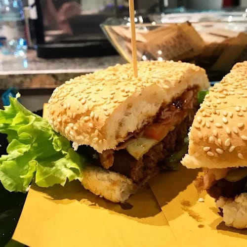 Rotonda Oberdan Grill Bar, Brescia