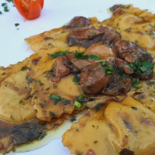 Savucci restaurant, Salci