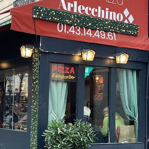 Arlecchino, Paris