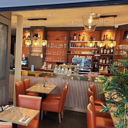 Arlecchino, Paris