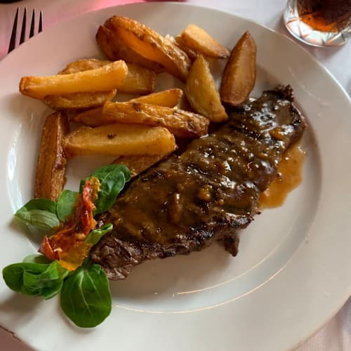 Le Basilic, Paris