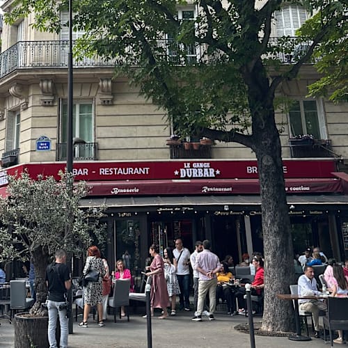 Le Gange Durbar, Paris
