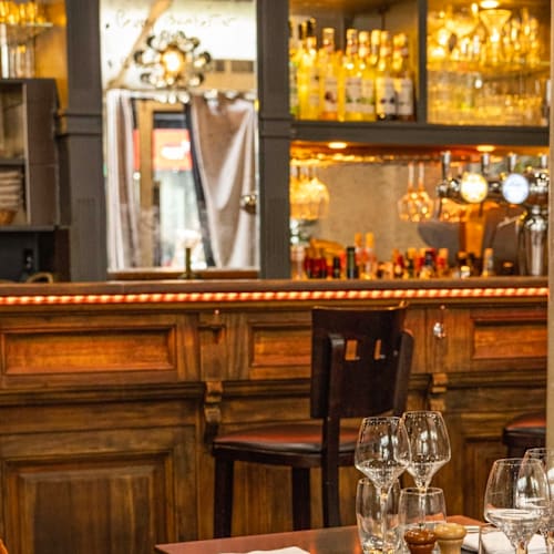 Le Huitieme Arrt, Paris