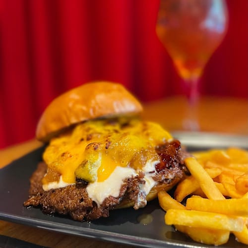 Toro Burger  - Teatros Luchana, Madrid