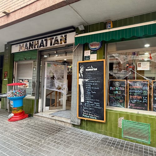 Bar Manhattan, Badalona