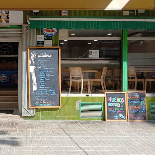 Bar Manhattan, Badalona