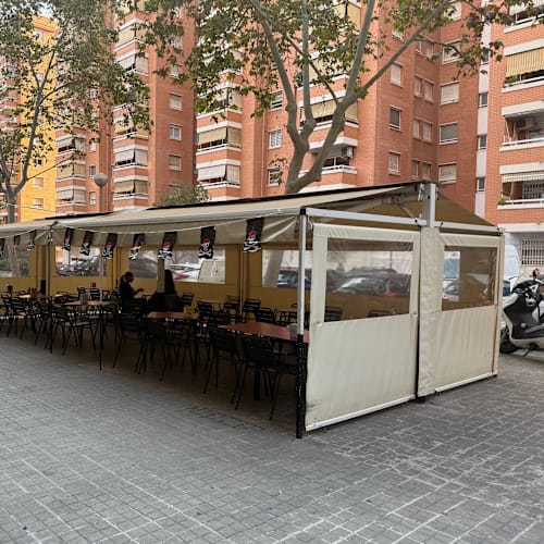 Bar Manhattan, Badalona