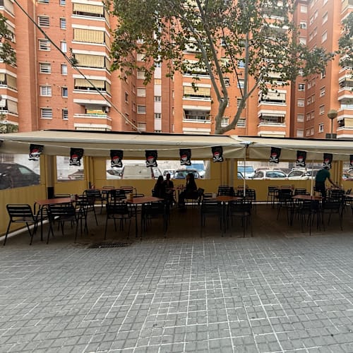 Bar Manhattan, Badalona