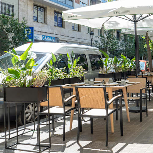 Borja Azcutia, Valencia