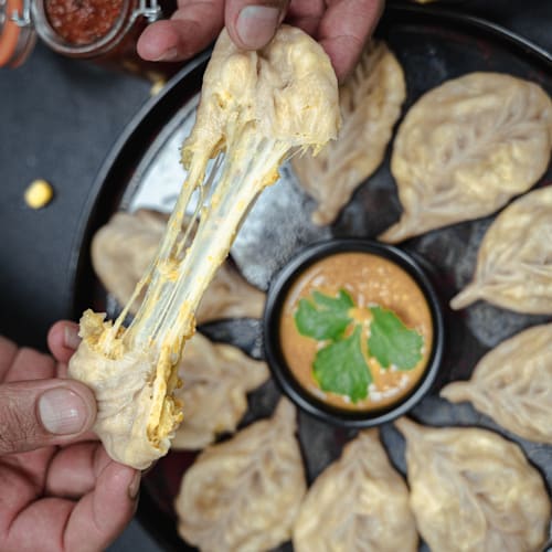 Momos, Lyon