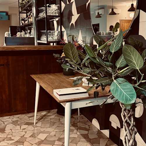 L'oste Ostile, Bologna