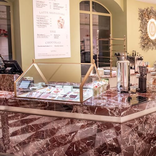 Ladurée Paris Champs-Elysées, Paris