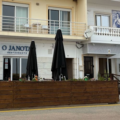 O Janota, Santa Luzia