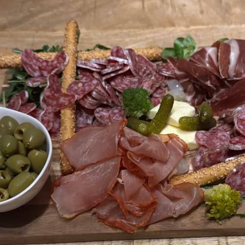 La Garde Restaurant, La Garde-Adhémar