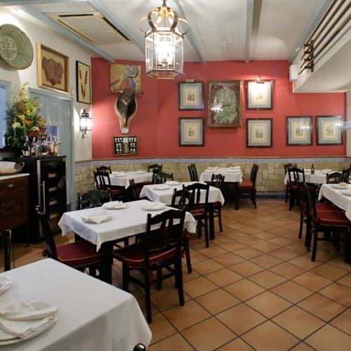 Rogelio Leon, Sevilla