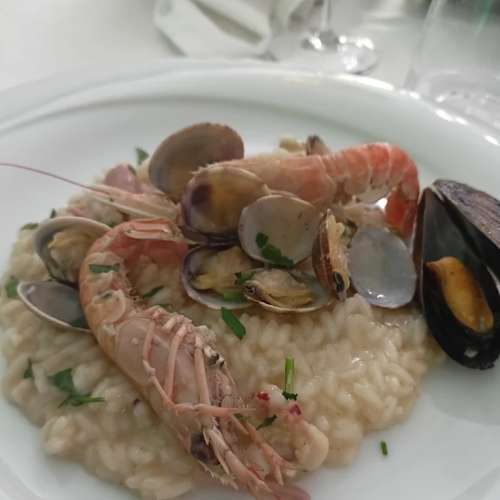 Tenuta sole rosso, Domicella