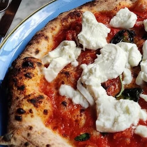 3 pizza, Saint-Gilles