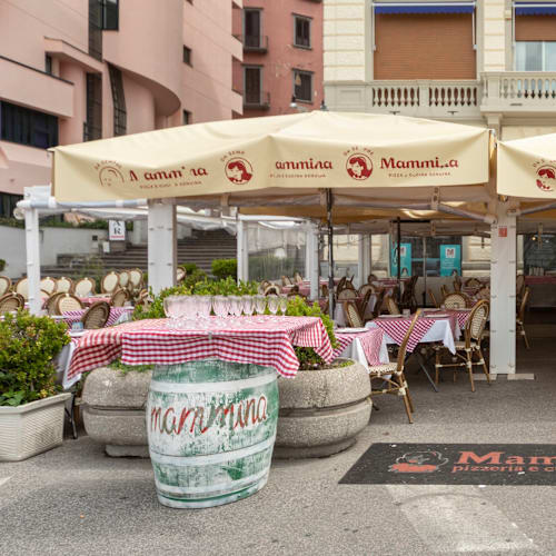 Mammina, Napoli