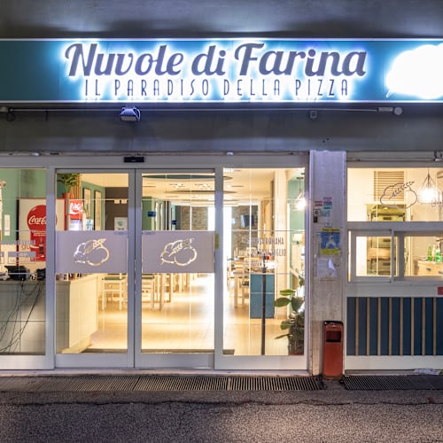 Nuvole di Farina, Roma