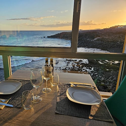 La Cueva de los Abrigos, Los Abrigos