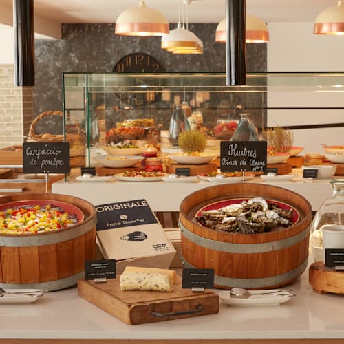 MAYO - Hyatt Regency Paris Etoile, Paris