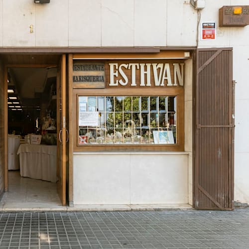 Esthvan, Barcelona