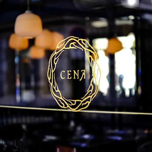 Cena, Paris