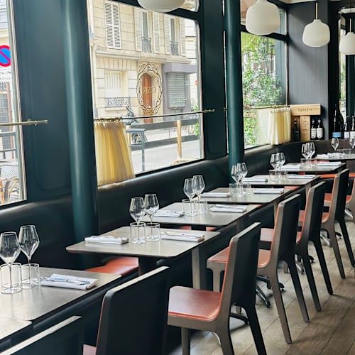 Cena, Paris