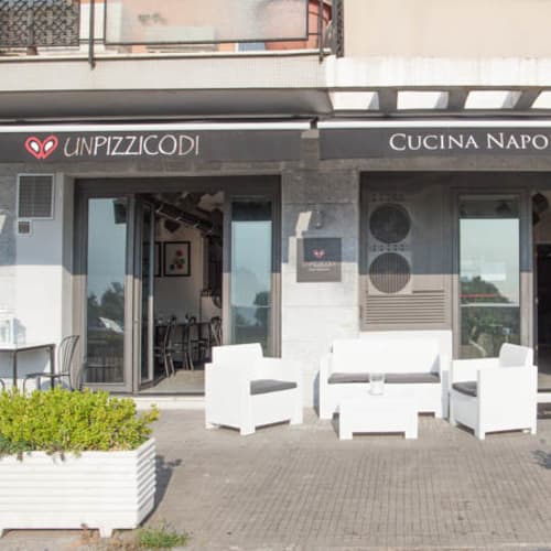 Un Pizzico Di, Napoli