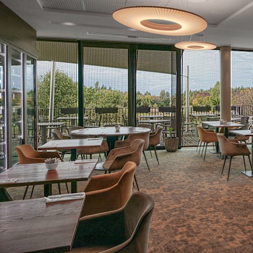 Le Cocon - Double Tree by Hilton, Saint-Priest
