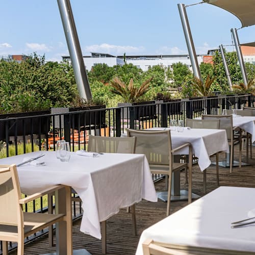 Le Cocon - Double Tree by Hilton, Saint-Priest