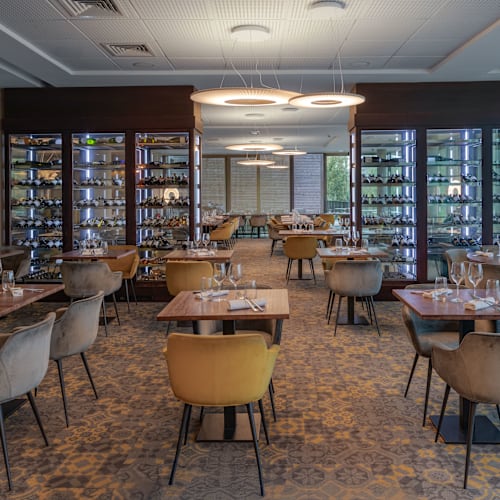 Le Cocon - Double Tree by Hilton, Saint-Priest