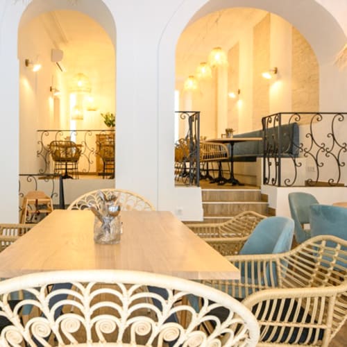 Kind & Co., Nice
