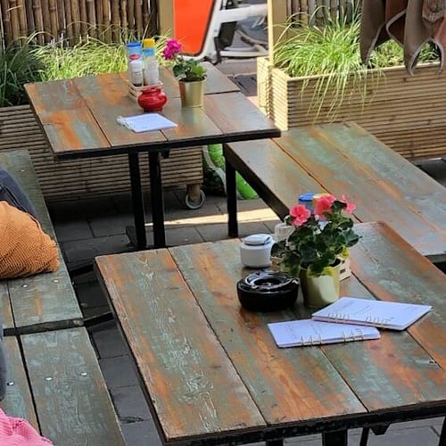Dwaze Zaken, Amsterdam